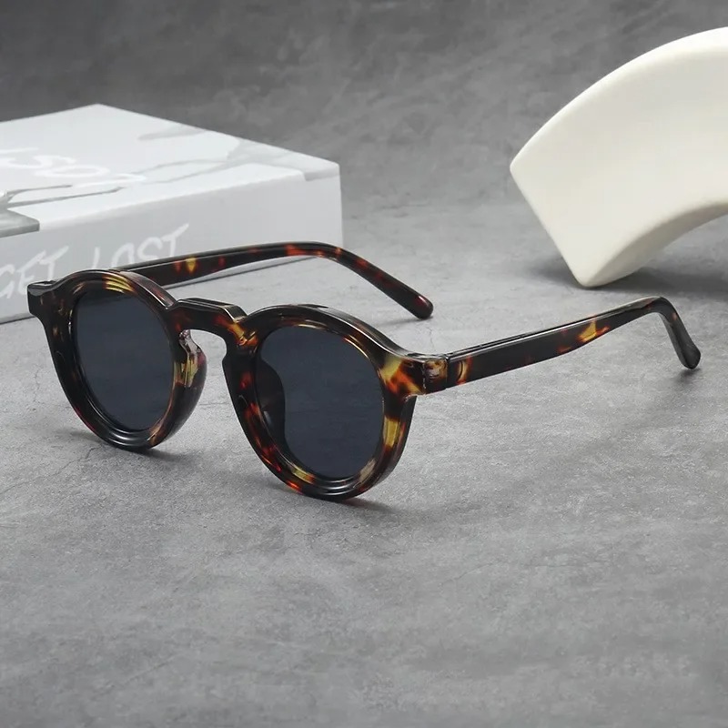Vintage Fashion Design - High Quality Round Sunglasses Women Men