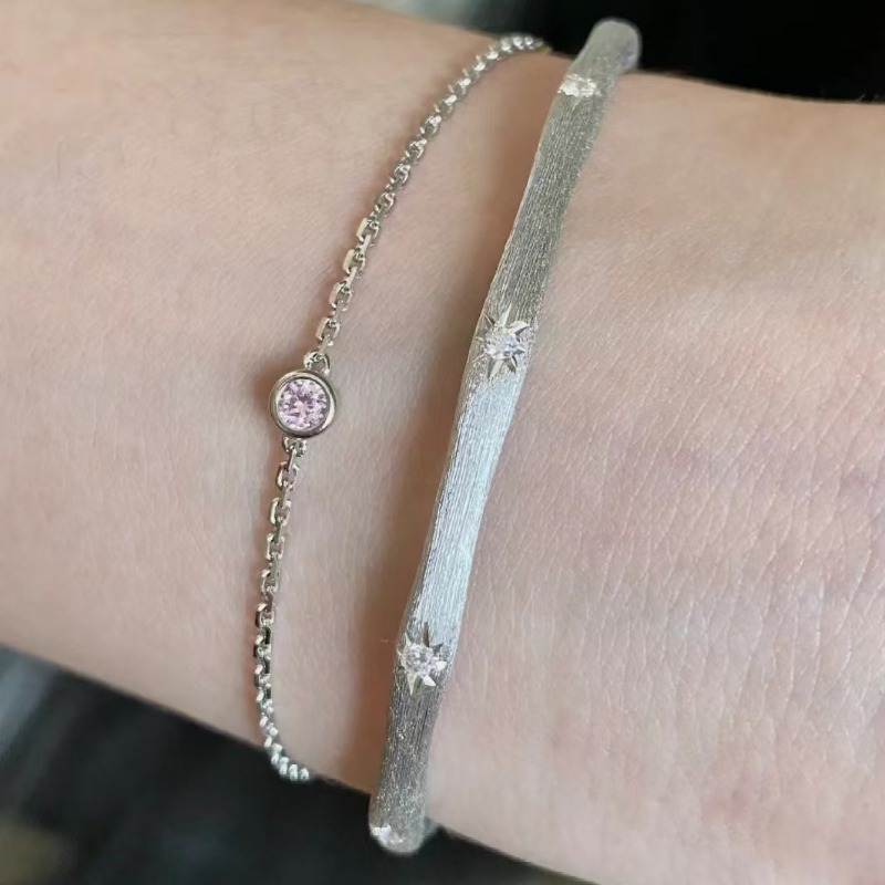 Simplicity luxury bracelet for - Vintage Fashion Drawings のレビューと価格