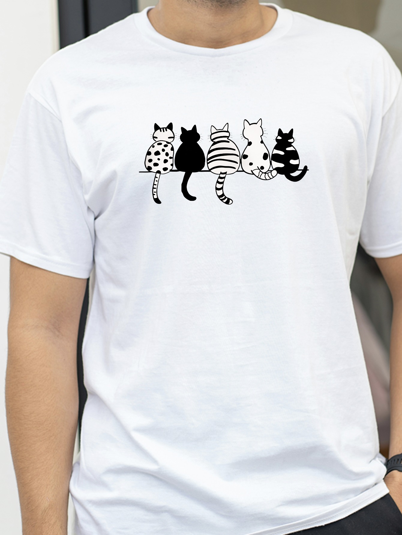 Cat Gang Drawing T-Shirt Women - Vintage Fashion Drawings のレビューと価格