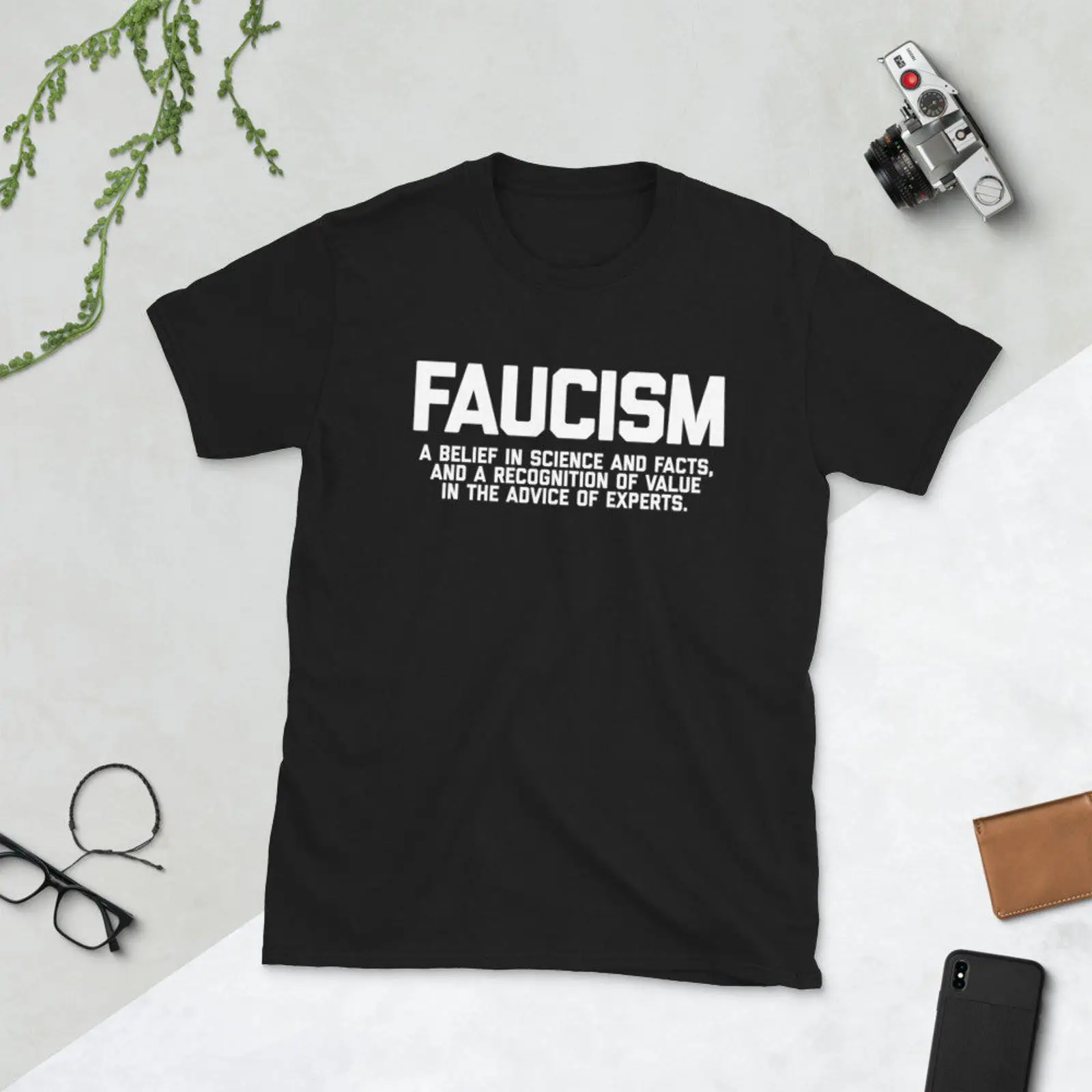 Faucism Belief in Science Fact - Vintage Fashion Expert のレビューと価格