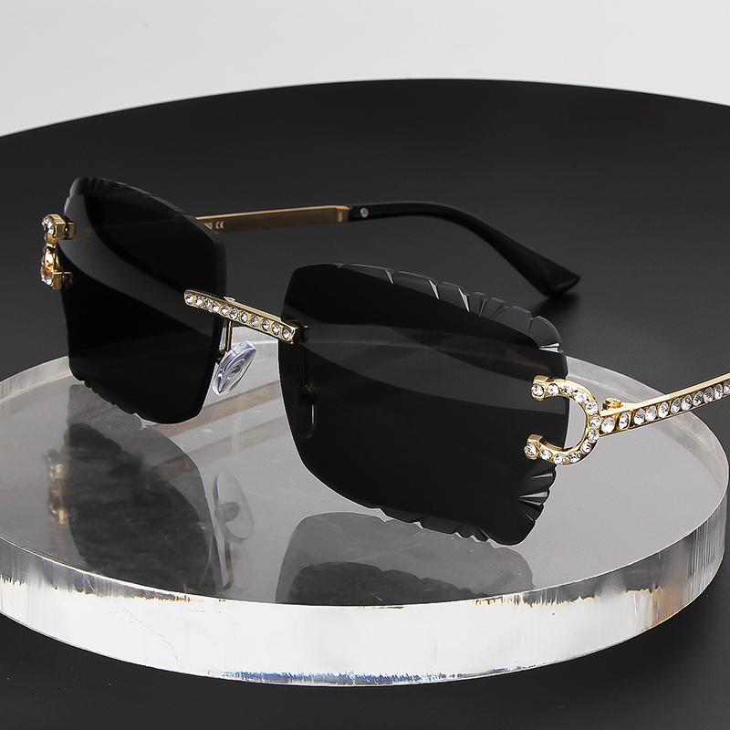 Fashion Rimless Square Sunglas - Vintage Fashion Images のレビューと価格