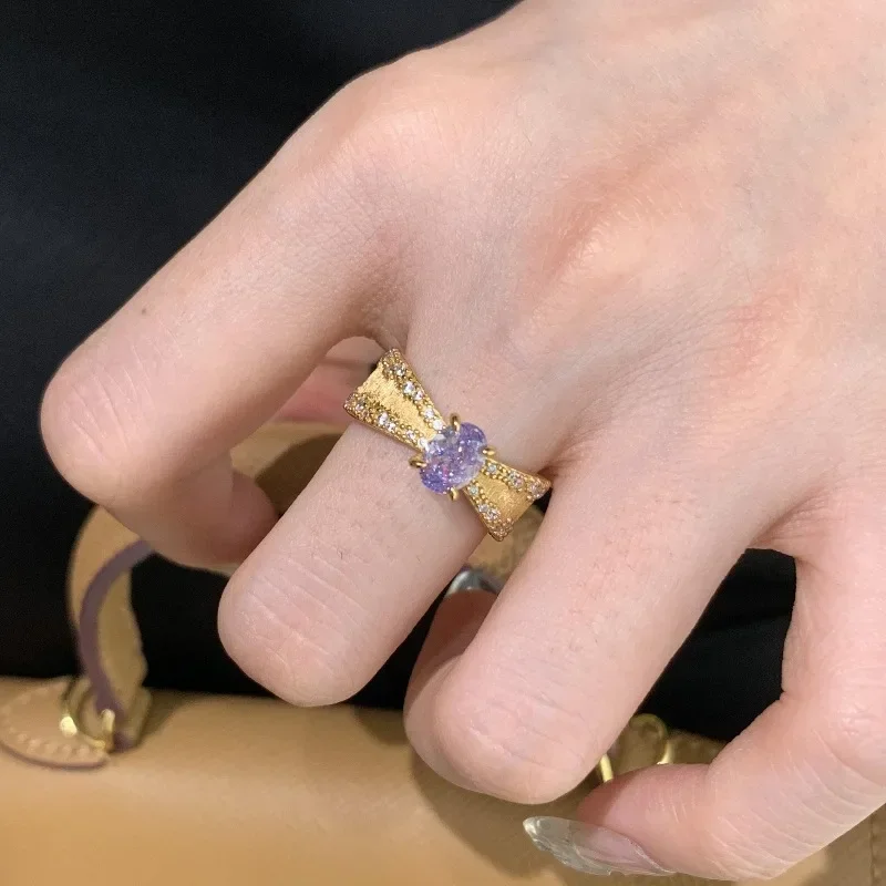 Sparkling Light luxury purple  - Vintage Fashion Drawings のレビューと価格