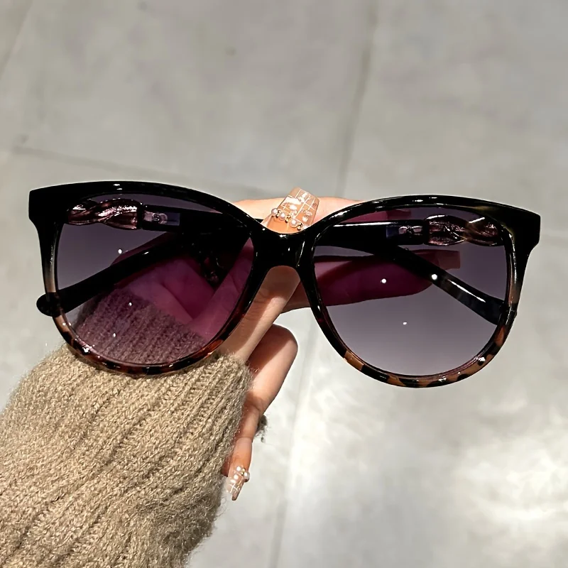 New Fashion Big Cat Eye Sungla - Vintage Fashion Brands のレビューと価格